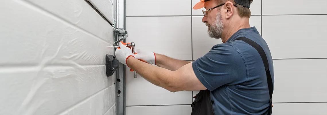 Weatherproof Insulated Garage Door Service in Wesley Chapel